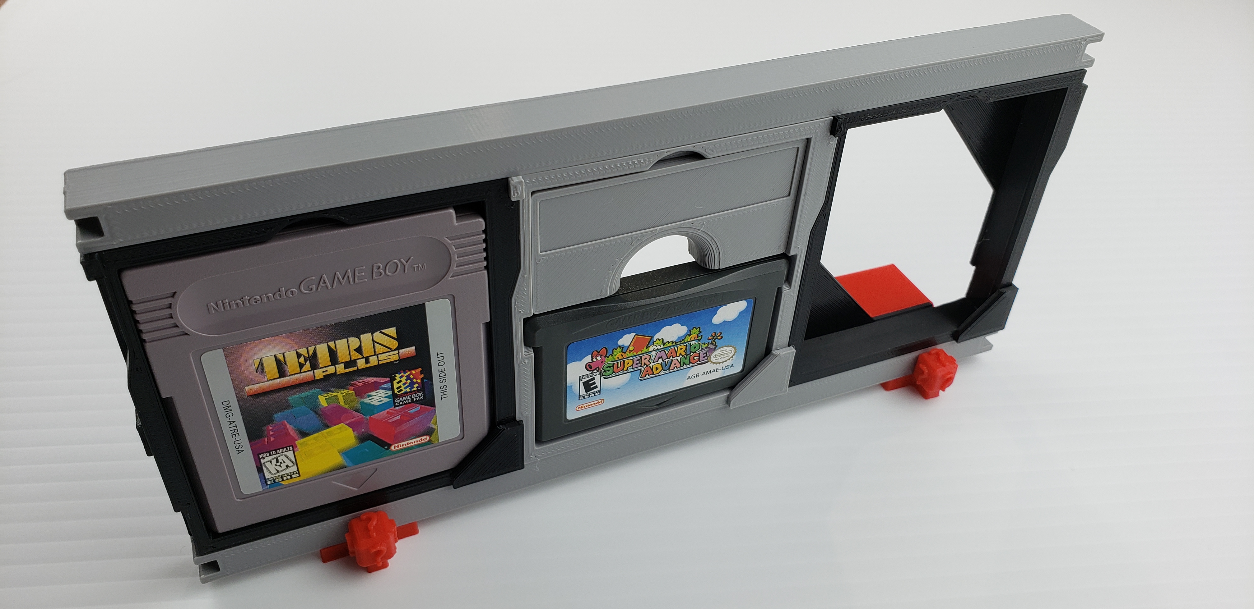 GameBoy / GameBoy Color cartridge case Stackable and interlocking to